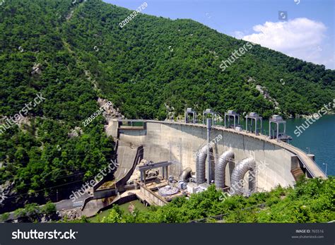 Smith lake dam construction of smith dam began on nov. Dam Smith Mountain Lake Va Stock Photo 765516 - Shutterstock