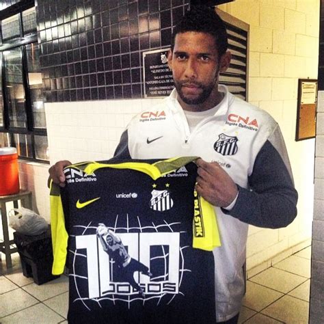 O goleiro bruno fernandes teve sua pena extinta e já está de volta ao mercado do. Camisa comemorativa pelos 100 jogos do goleiro Aranha ...