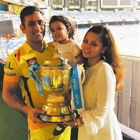 Who Is Ms Dhonis Wife Sakshi Dhoni
