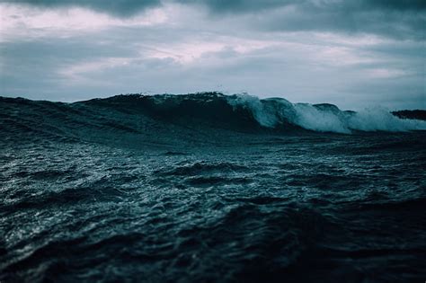Okyanus Dalgası Deniz Dalgalar Sörf Bulutlu Hd Masaüstü Duvar