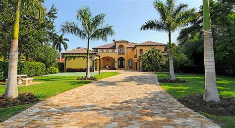 There is no place like home. Sarasota Homes For Sale | DWELL Real Estate | Florida
