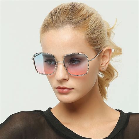 women sunglasses wave frame sunglasses men and women fashion hot sale fahsion autumn and winter