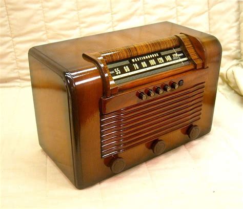 Old Antique Wood Westinghouse Vintage Tube Radio Restored And Working