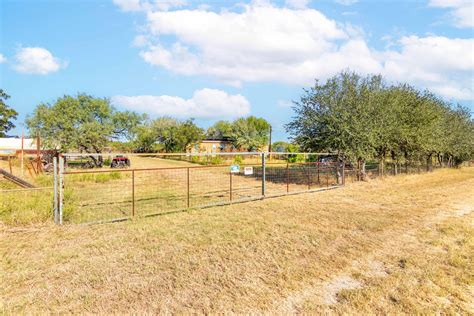 Floresville, Wilson County, TX Farms and Ranches, Horse Property, House