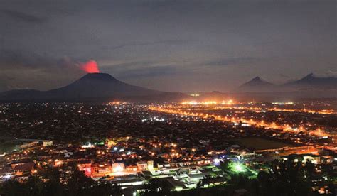 Trekking to the crater rim (starting at 1,989m/6,525ft. In the shadow of Nyiragongo volcano
