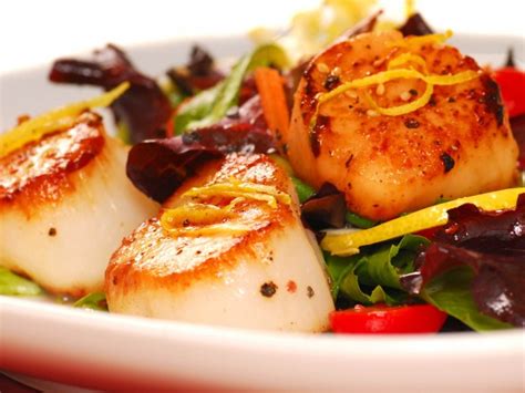 Seared Sea Scallop Salad With Honey Lime Dressing Recipe