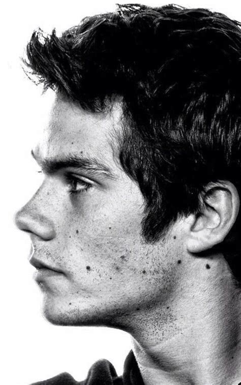 His father is of irish descent and his mother is of english, spanish, and italian ancestry. Dylan O'Brien | Dylan o'brien, Sfondi, Profilo