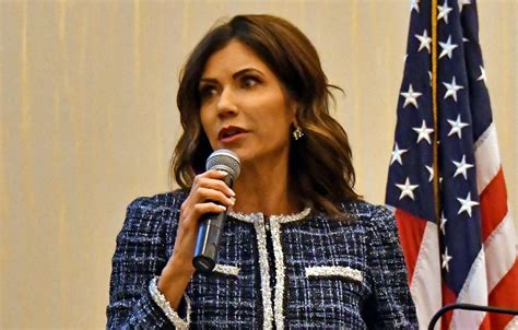 kristi noem in tryout to be trump s next running mate