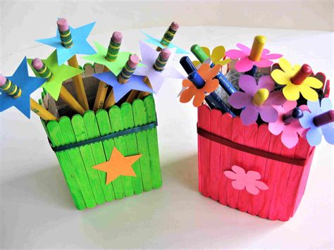 8 Cute And Colorful Back To School Crafts