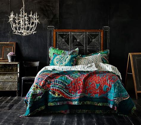 Kids' rooms are where chalkboard paint feels at home the most and for a good reason. Chalkboard Wall Trend Comes to Modern Homes: 38 ...