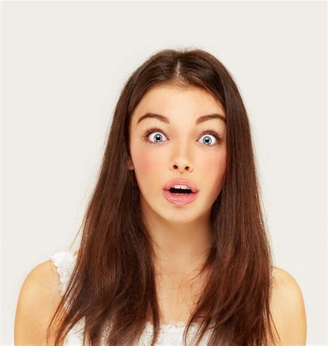 premium photo portrait of surprised girl shocked girl