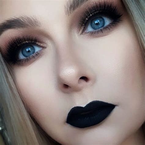 16 Stunning Black Lipstick Looks The Glossychic
