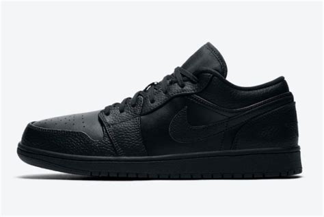 Nike Air Jordan 1 Low Triple Black Basketball Shoes 553558 091