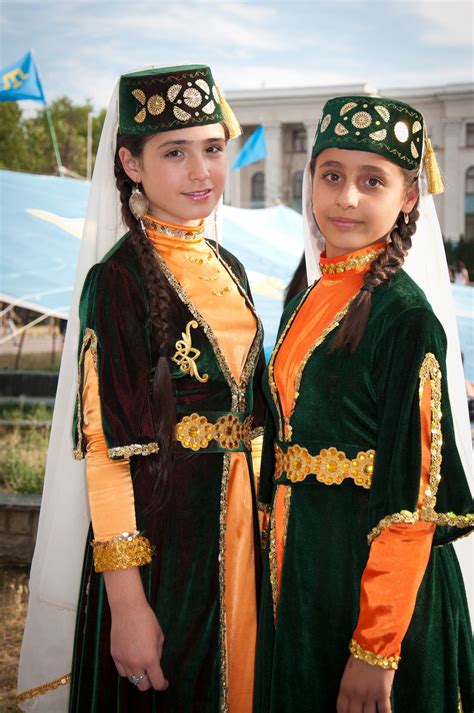 Crimean Tatar female dancers in Simferopol, Ukraine. Crimean Tatars ...