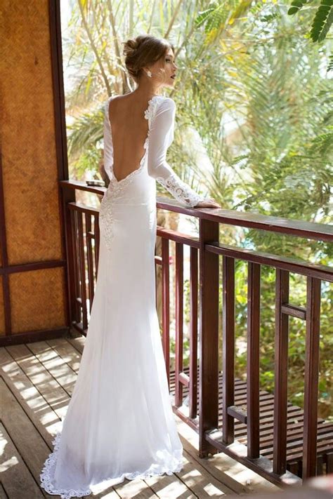 Drawing inspiration from the romantic city of venice; Idea by Rebecca Fey on W H I T E D R E A M S | Julie vino ...