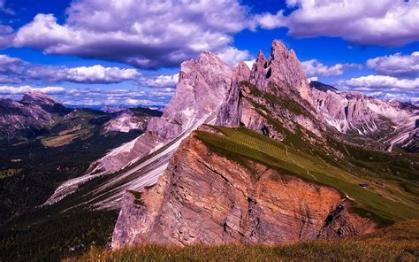 Val Gardena Dolomites Italy Landscape Rocky Mountains Peaks Green