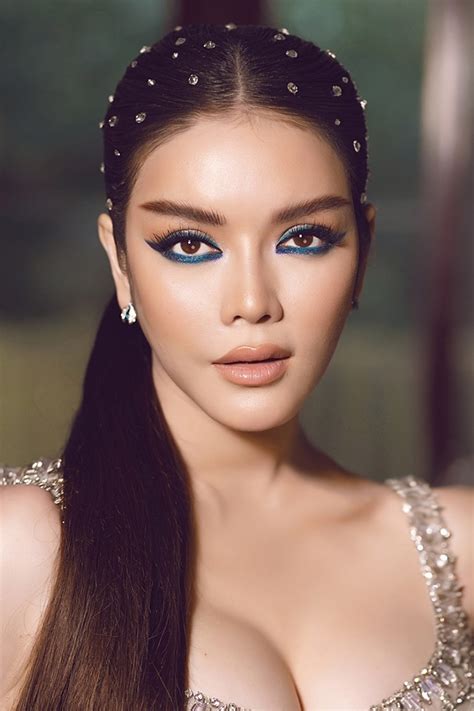 May 24, 2021 · hà việt dũng đang là cái tên thu hút được sự chú ý hiện nay khi đảm nhận vai trai đểu trong phim hãy nói lời yêu. Lý Nhã Kỳ - doanh nhân sở hữu vòng 1 gợi cảm nhất showbiz ...