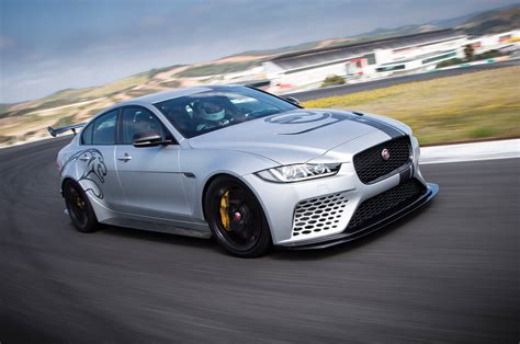 First Drive 2018 Jaguar Xe Sv Project 8