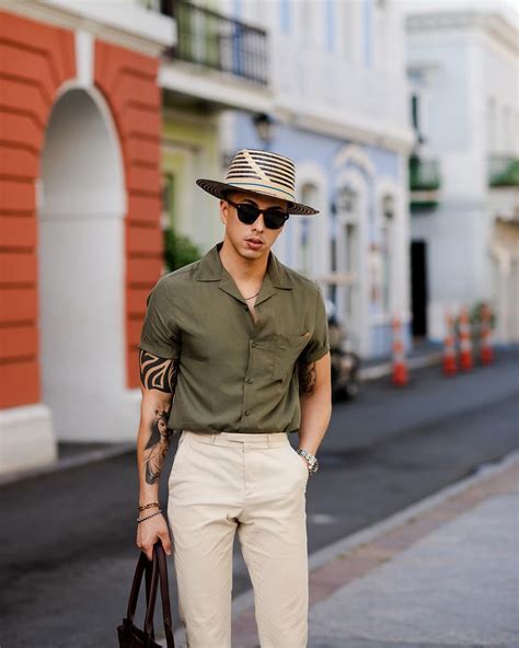 Https://wstravely.com/outfit/mens Beige Pants Outfit