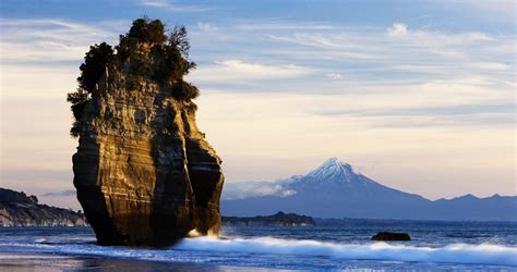 Time in new zealand is divided by law into two standard time zones. 6 Reasons To Visit New Zealand In The Summer - Welgrow ...