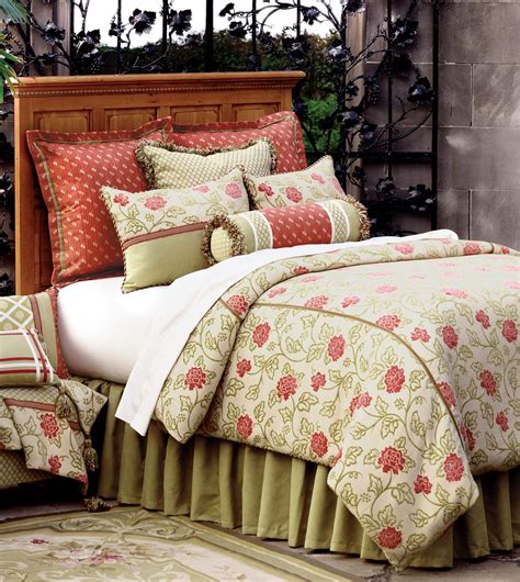 Luxury Bedding By Eastern Accents Natalie Bedset Bed Linens Luxury