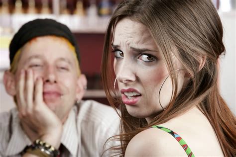 7 Online Dating Stories That Will Make You Quit The Internet Sick Chirpse