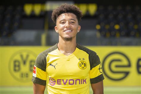 Check out his latest detailed stats including goals, assists, strengths & weaknesses and match ratings. Jadon Sancho - Größtes Fußball-Versprechen des BVB - LigaLIVE