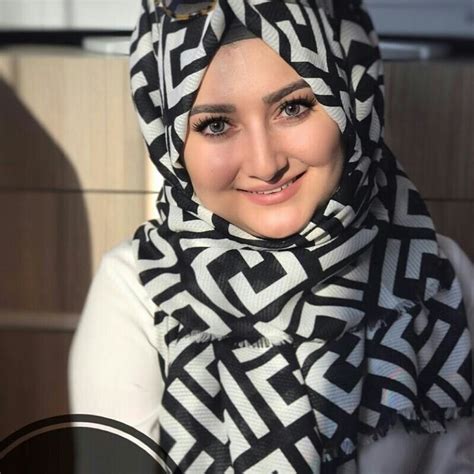 Pin By 𝔐𝔦𝔰𝔨 𝔲𝔩𝔩𝔞𝔦𝔩🪷 On بنات محجبات Beautiful Muslim Women Arab Girls Hijab Beautiful Arab Women