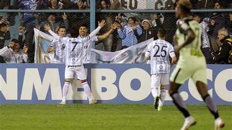 Union santa fe vs atlético tucumán. Atlético Tucumán logró un gran triunfo para viajar ...