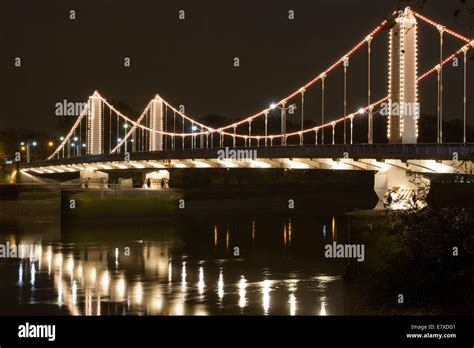 Chelsea Bridge In London England Stock Photo Alamy