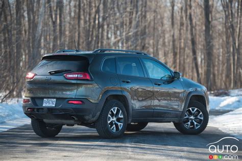 2016 Jeep Cherokee Trailhawk Pictures Auto123