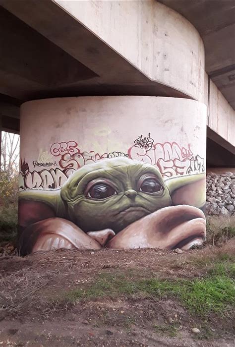 Geek 4 Star Wars: Spotted some epic baby Yoda graffiti!