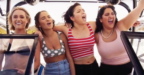 Four teenage boys enter a pact to lose their virginity by prom night. American Pie 9 será protagonizado por grupo de mulheres ...