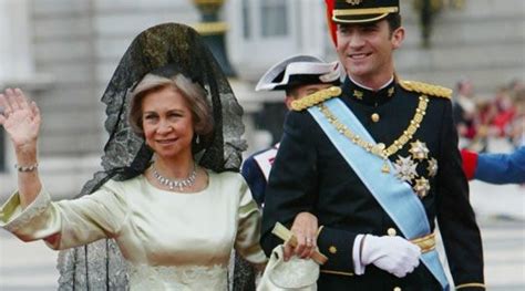 Madre E Hijo Reina De España Familia Real Española