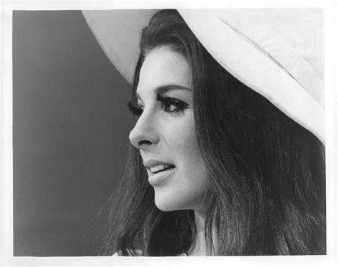 Bobbie Gentry Mississippi Queen Woman Movie The Maids Famous Women