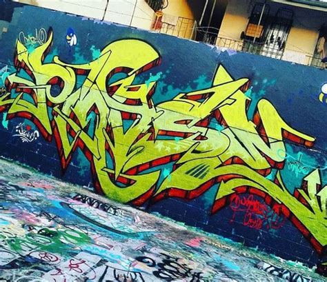 Sketches graffiti wildstyle with water effect on blackbook amazing 3d graffiti wildstyle on paper. #thegrafflab #rhose #graffiti #wildstyle #colors | Street ...