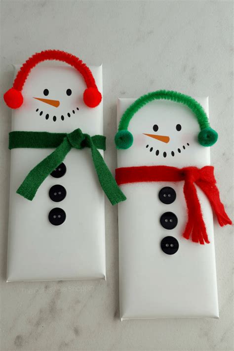 How to make printable candy bar wrappers for christmas. Snowman Candy Bar Wrapper Printable | The CentsAble Shoppin