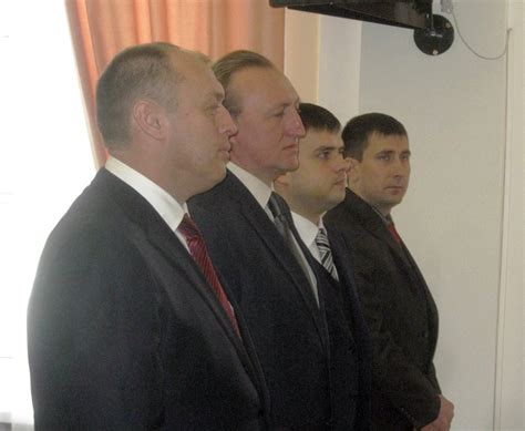 У 1997 році залужний закінчив загальновійськовий факультет одеського вищого об'єднаного командного училища. Справа Трихни-Гольник дійшла до фіналу — на 22 серпня ...