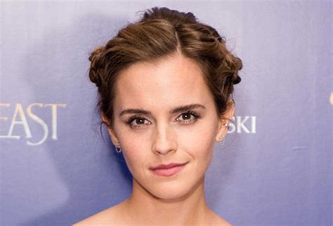 Discover More Than 85 Emma Watson Makeup Bag Latest Induhocakina