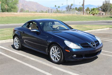 Every used car for sale comes with a free carfax report. 2005 Mercedes-Benz SLK SLK 350 Stock # M916 for sale near Palm Springs, CA | CA Mercedes-Benz Dealer