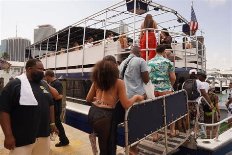 1 Open Bar Boat Party Booze Cruise In Miami Lombardis Miami Italian