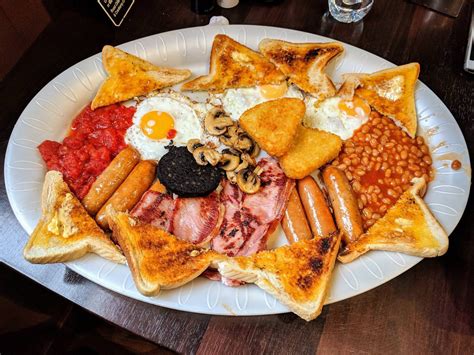 I Didnt Realise How Large The Large Breakfast At Riveresque Actually Is Until It Arrived Rleeds