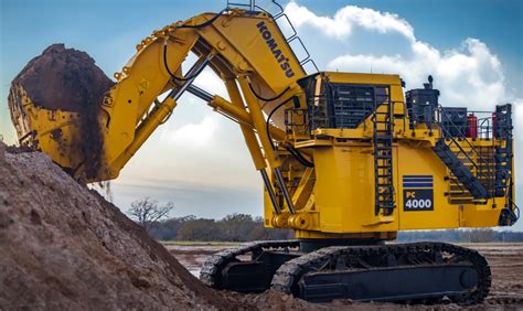 Komatsu Australia Launches Updated Pc4000 6 Mining Excavator