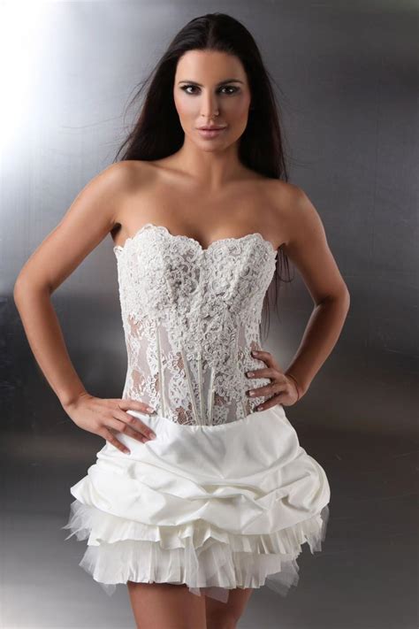 Schau dir unsere auswahl an kurzes hochzeitskleid an, um die tollsten einzigartigen oder spezialgefertigten handgemachten stücke aus unseren shops für kleider zu finden. Kurzes Brautkleid sexy & extravagant transparente Korsage ...