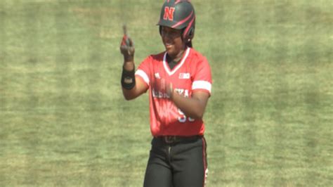 Huskers Complete Sweep Of Rutgers With 7 2 Win