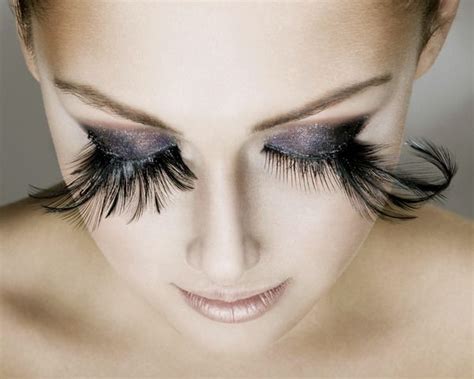 Mascara Eyeliner Eyeshadow Eyebrows Feather Hair Extensions