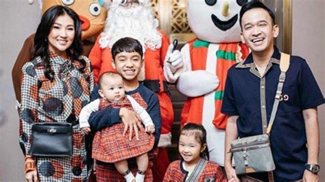 Onyo sapaan akrabnya mendapat kejutan dari sang adik, kevin. Betrand Peto Akan Miliki Nama Chinese di Momen Imlek Pertamanya, Ruben Onsu Sebut Simbol ...