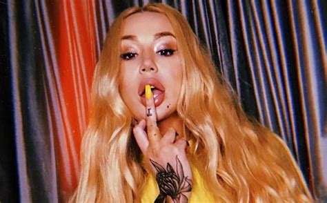 Iggy Azalea Forced To Delete Social Media After Nude Pictures Are