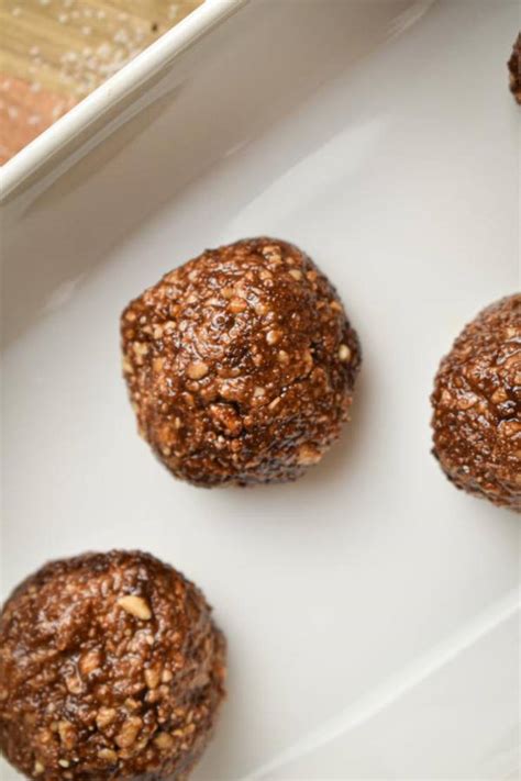 4 Ingredient Keto Fat Bombs Best Keto Peanut Butter Chocolate Fudge