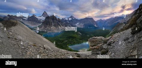 Mount Assiniboine Hi Res Stock Photography And Images Alamy